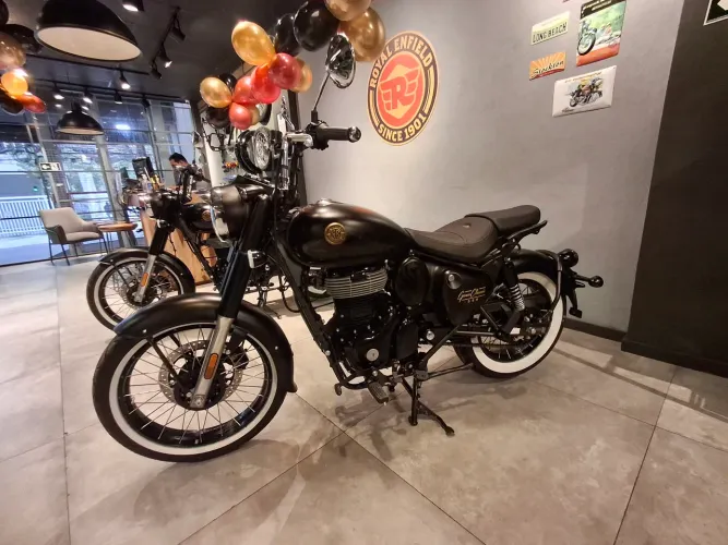 CLASSIC GOAN SHACK BLACK 350cc - Amanda