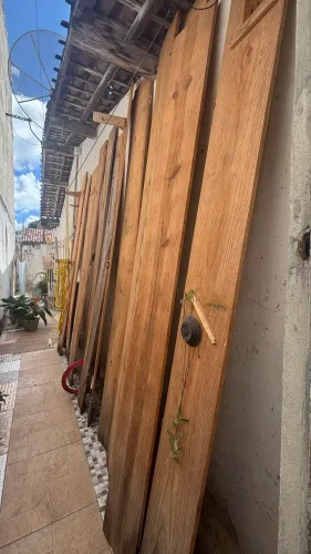 Tábua/Prateleira de Pinho polida 0,27cmx3m