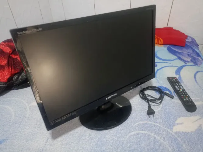 Vendo tv Samsung de 22 polegadas ?
