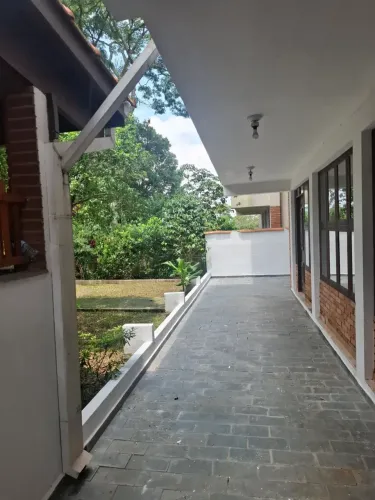 Linda casa espaçosa.