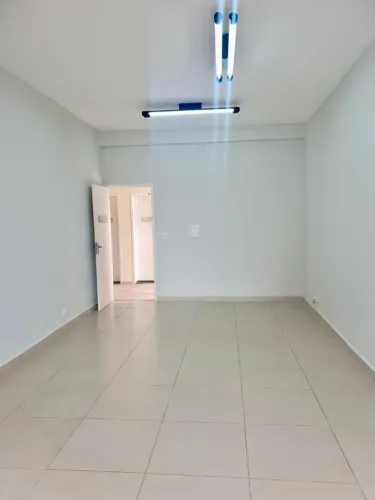 SALA COMERCIAL 32M2 - CENTRO DE JACAREÍ