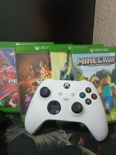 CONTROLE XBOX MAIS 4 JOGOS INCLUSO