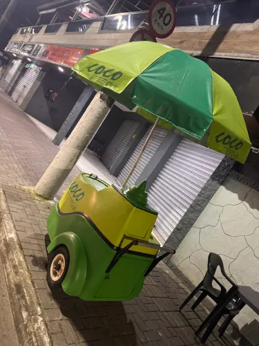 Carrinho de água de coco