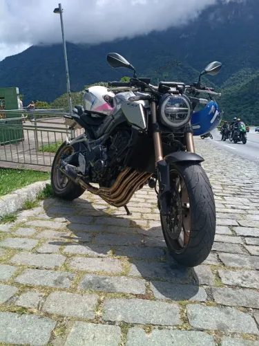 Cb650