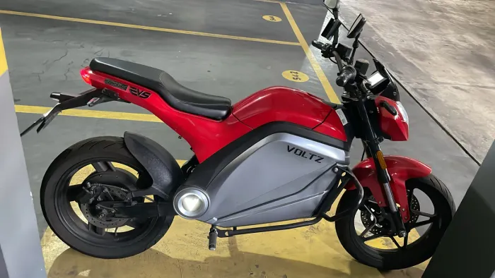 Moto elétrica volta 3.000 watts 2023 vermelha 13.000 Km