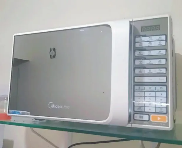 Micro-ondas modelo midea 