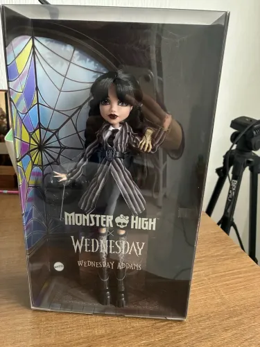 Wandinha monster high lacrada