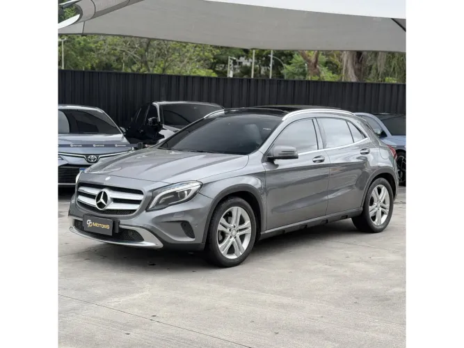 Mercedes-Benz GLA 200 Vis. Black ED. 1.6 TB 16V Aut. 2015