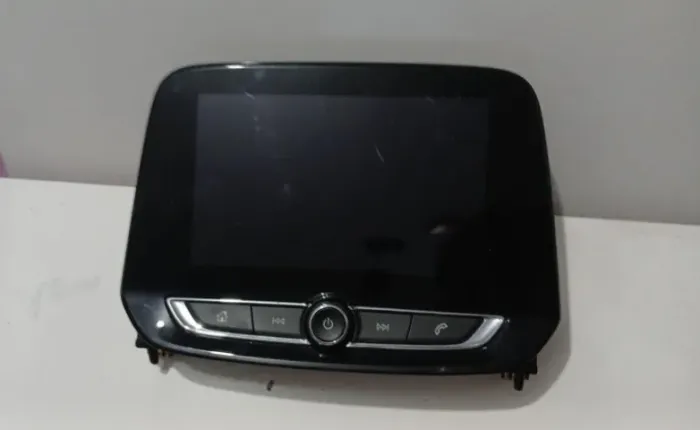 Tela Multimidia Chevrolet Tracker 2021 2022 2023 (060)