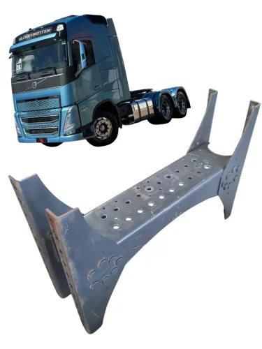 Travessao do chassi traseiro do motor Volvo FH 540 ano 2024
