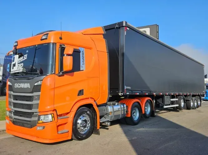 Scania R500 6x2 Ano 21 Euro 5 RETARDER + 4 Eixo Sider Guerra Ano 25 30plt com pneus