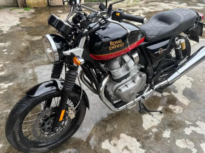Vendo Royal muito nova