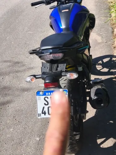 Moto fazer25