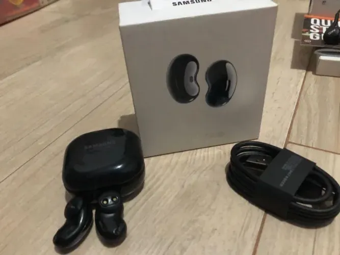 Fone de ouvido bluetooth samsung buds live