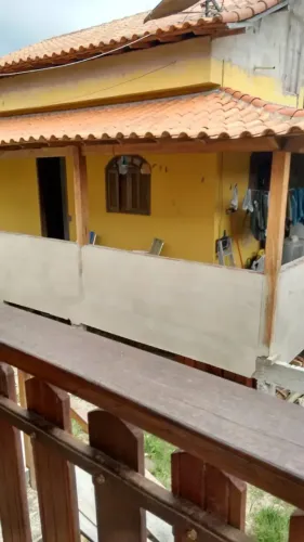 CASA A VENDA NO COQUEIRAL EM ARARUAMA-RJ.