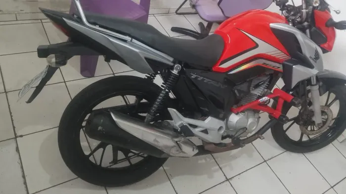 Vendo Titan 160 2018
