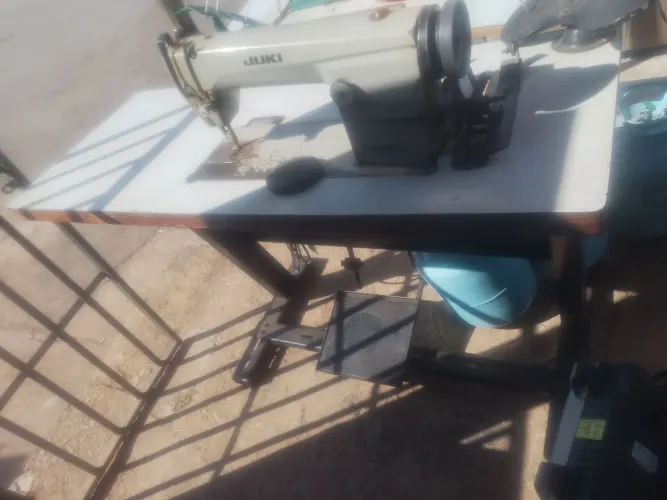 Vendo essa máquina de custura reta industrial toda revisada