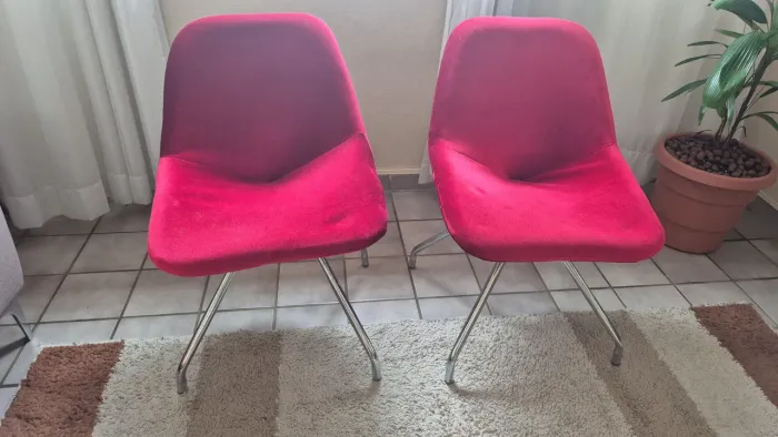 Vendo cadeiras decorativas