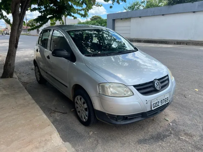 Volkswagen Fox 1.0 MI Total Flex 8V 5P 2010