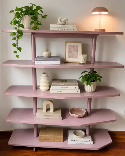 Estante decorativa Tok&Stok rosé - linda e moderna
