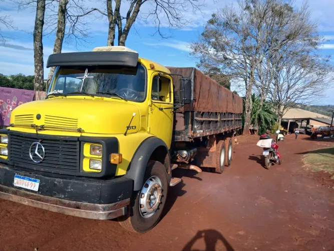 Mercedes 1513 torrando