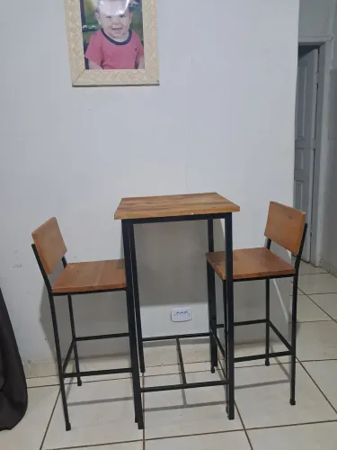 Bistro de madeira 