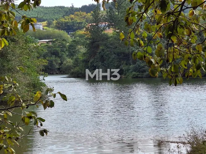 Terreno à venda, cerca de 1.593m², declive no Cond. Morada das Nascentes, Joaquim Egídio