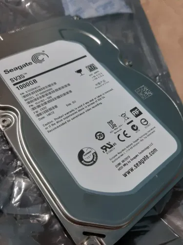 Hd 1tb Sata 3 7200rpm 64mb 3,5 Sv35 - St1000vx000 Seagate