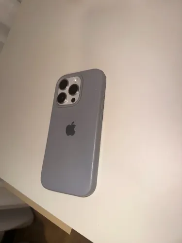 iPhone 15 PRO 256