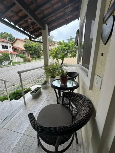 maravilhosa casa condomínio com área de lazer vagas de visitante  2 quartos .