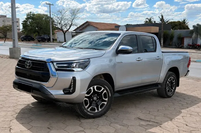 Toyota Hilux CD SRX 4X4 2.8 TDI 16V Diesel Aut. 2022