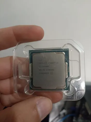 PROCESSADOR INTEL CORE I5 10400F FUNCIONANDO PERFEITAMENTE ( ACEITO CARTÃO )