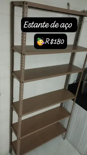 Estante em aço