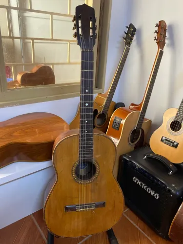 Violão Giannini Antigo - Relíquia Vintage com Mais de 50 Anos