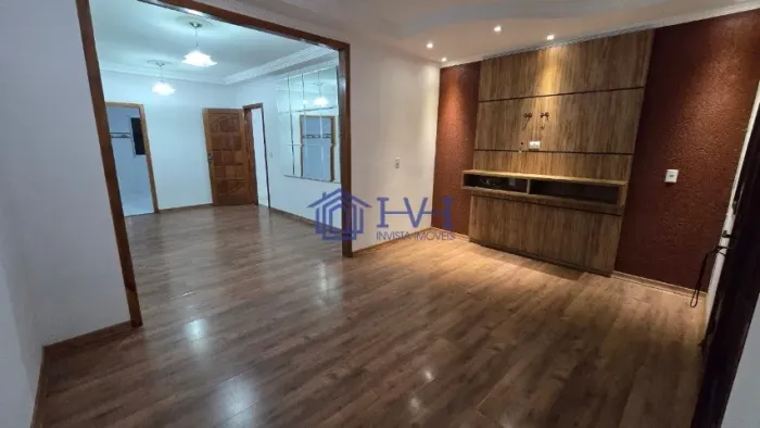 Casa para Alugar com 3 Quartos e Suíte no Santa Maria