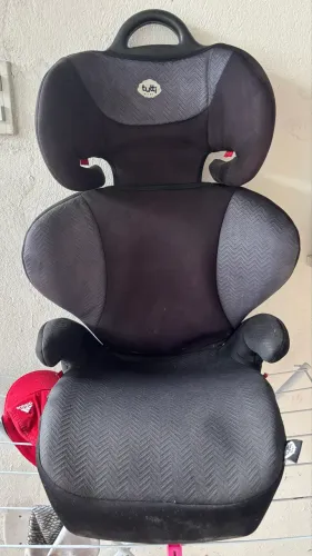 Cadeira de carro para criança 