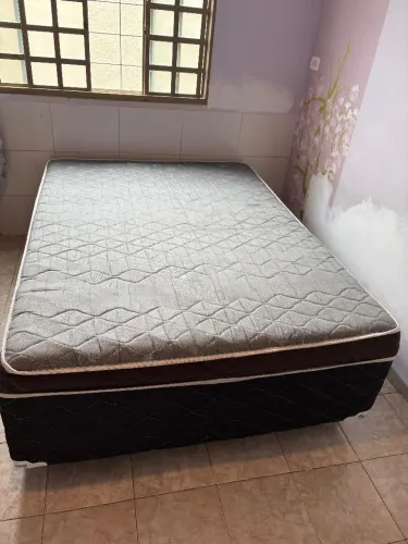 VENDO CAMA DE CASAL