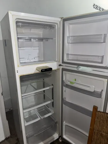 Geladeira frost free 340L
