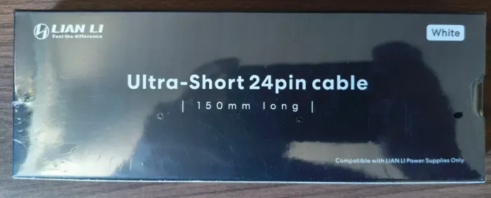 Cabo 24 Pinos Lian Li Ultra Short 150mm Cabo Para Placa Mãe Branco ITX