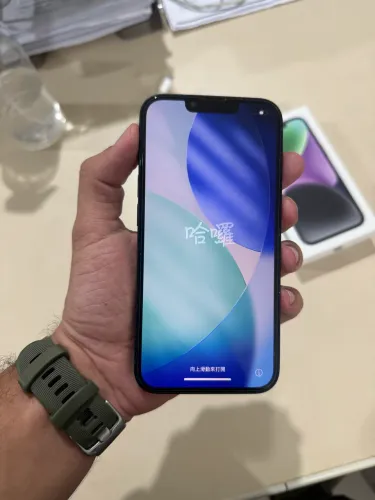 iPhone 14 Muito novo