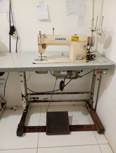 Máquina Reta industrial