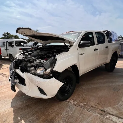 Sucata de Hilux 2020 2.8 4x4 manual 0km pra retirar peças 