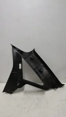 Moldura Coluna T.E Fiat Línea 2008/2013  *