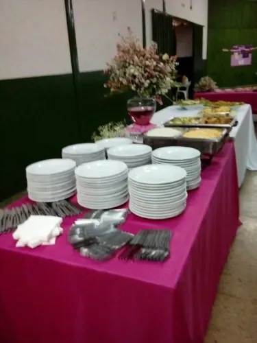 ALUGUEL DE LOUÇAS COMPLETA PARA EVENTOS!