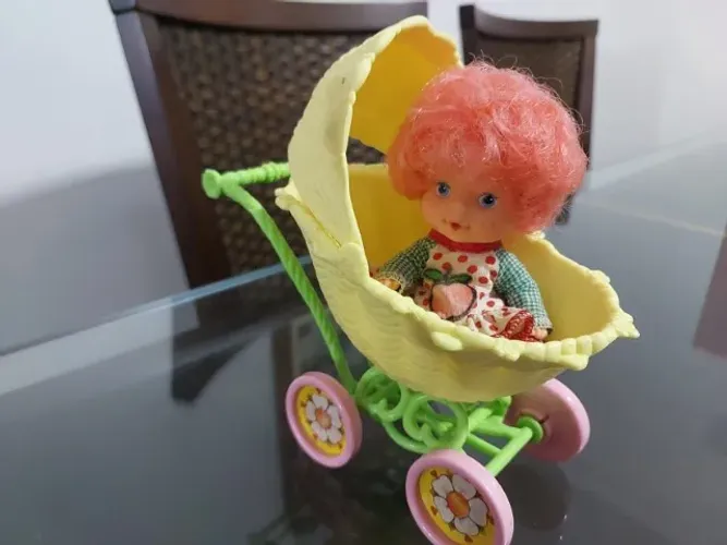Bebê Moranguinho + Carrinho de Passeio Anos 80