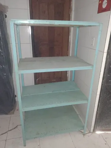 Estante e platileira 