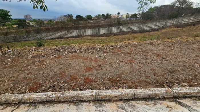 Lote de 360m² em Pedro Leopoldo