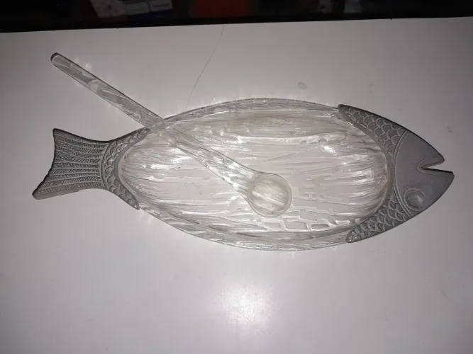 Conjunto em forma de Peixe de acrílico para Servir