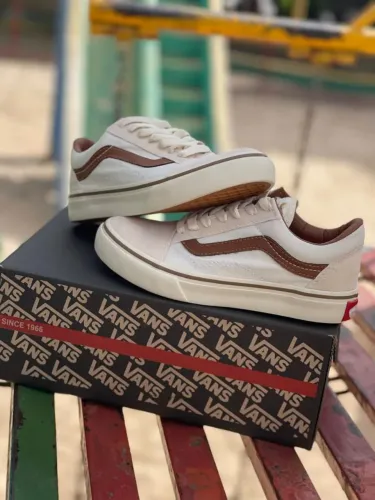 Tênis Vans Old Skool Bege/Marrom - Novo