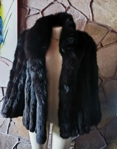 Casaco de pele preto luxo